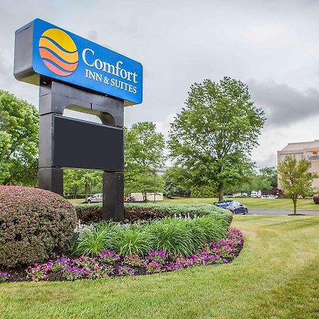 Comfort Inn & Suites Somerset - New Brunswick Екстер'єр фото